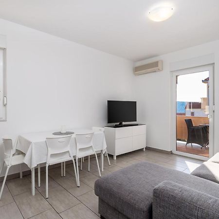 Apartment Tonka Barbat na Rabu Buitenkant foto