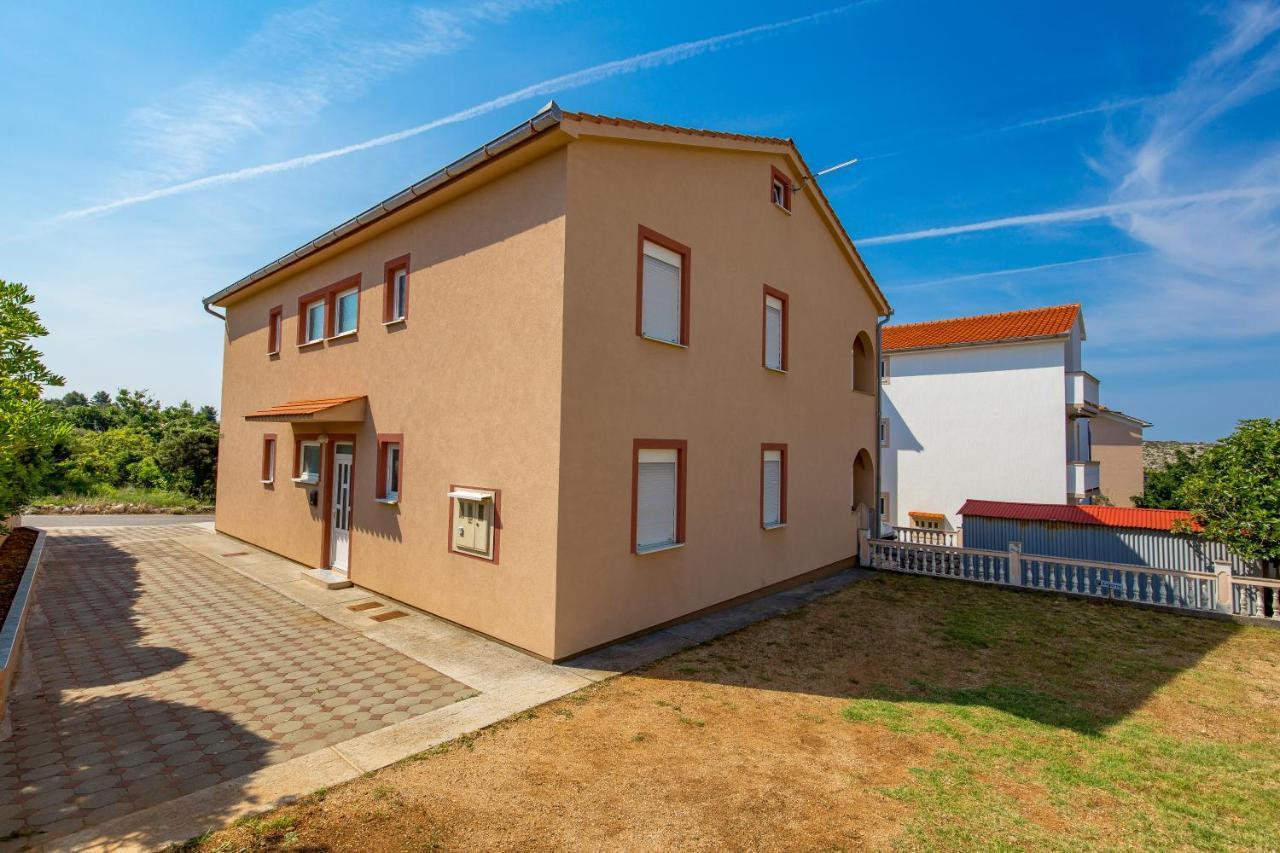 Apartment Tonka Barbat na Rabu Buitenkant foto