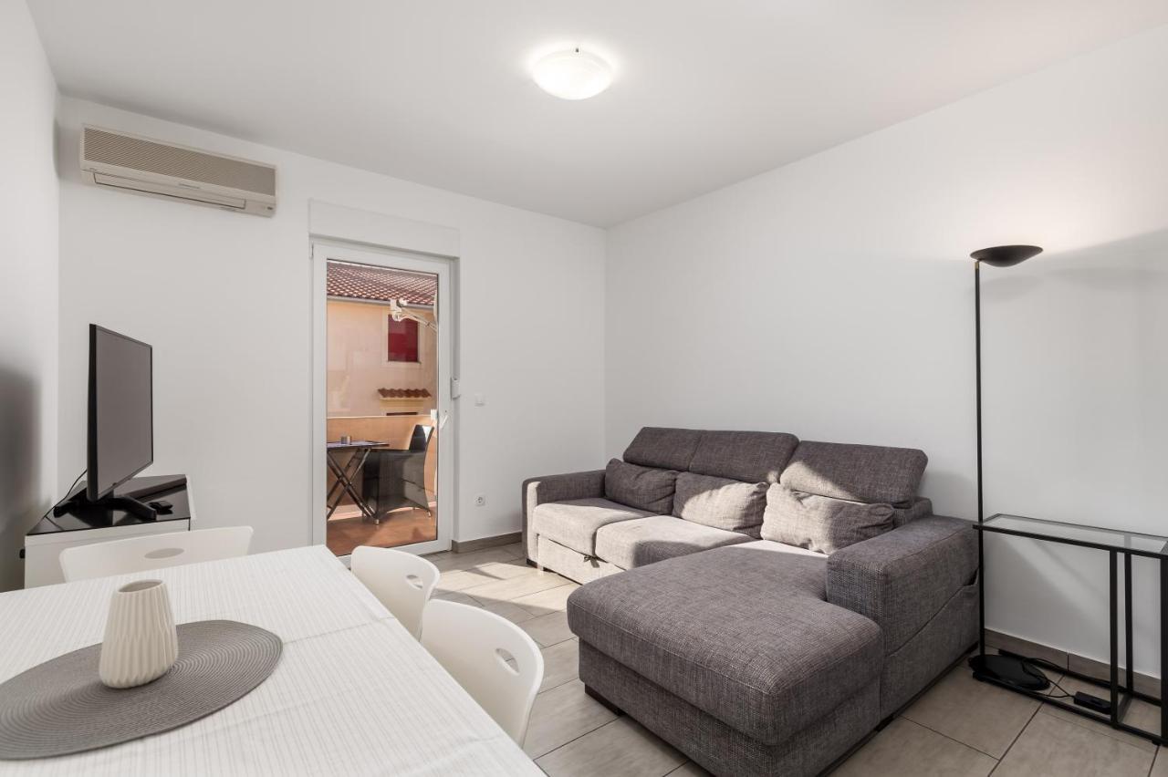 Apartment Tonka Barbat na Rabu Buitenkant foto